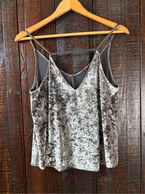 American Eagle Crushed Velvet V-Neck Tank Top Medium thumbnail 4