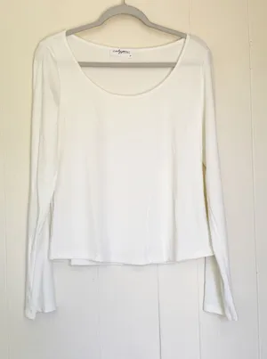 NEW CARLY JEAN LOS ANGELES CJLA Ribbed Long Sleeve Tee Ivory XL thumbnail 1