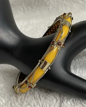 Source Unknown Bangle Bracelet Rhinestones Gold Tone Framed Vintage Jewelry Wedding Indian 8” thumbnail 1