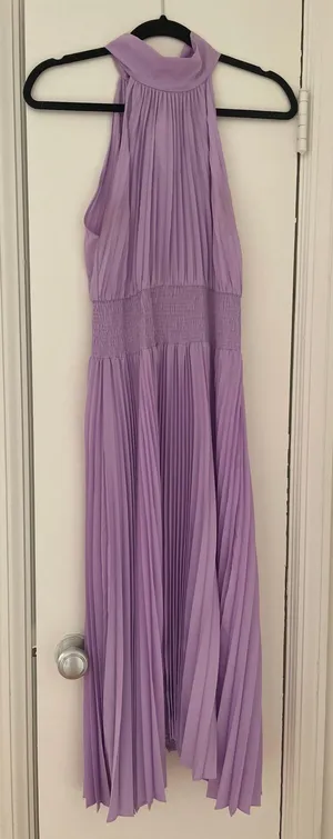 Vestique Lilac Midi Dress thumbnail 3