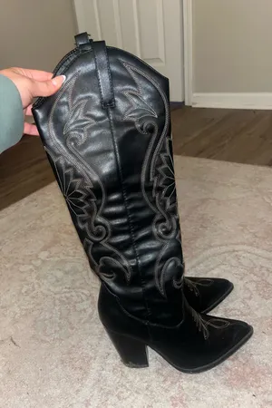 Black Cowgirl Boots thumbnail 1