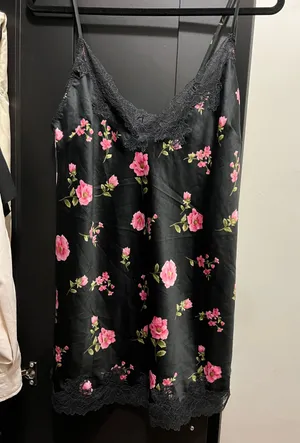 Pink slip dress Size M thumbnail 1