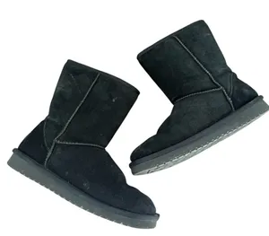 Koolaburra by Ugg Women's Size 7 Short Boot Black thumbnail 1