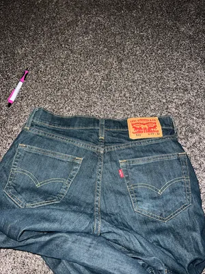 Levi Skinny Jeans  thumbnail 4