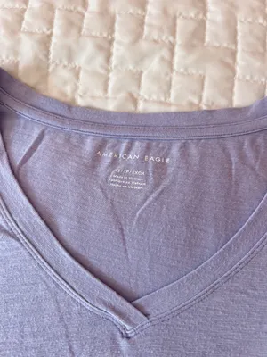 American Eagle Purple V-Neck Tee Size XS thumbnail 3