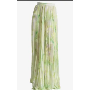 Alice‎ + Olivia Size 2 Shannon Pleated Citrus Yellow Print Overlay Maxi Skirt thumbnail 2