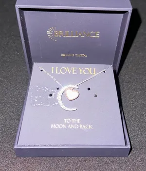 Brilliance Crystal and Mother of Pearl necklace thumbnail 1