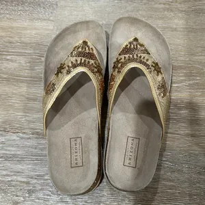 Arizona Jeans NWOT the original bamboo size 8 sandals. thumbnail 4