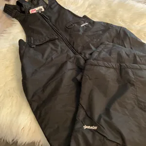 SkiGear Women Small size excellent condition inseam 27” color black thumbnail 12