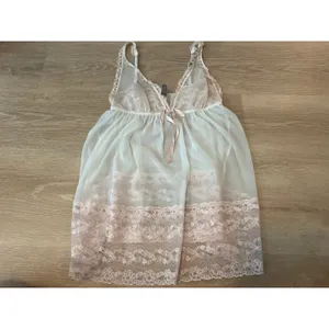 Victorias Secret Cream and Peach Babydoll Size Large Lace Nightgown Dress thumbnail 3