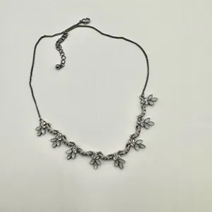 Silver tone rhinestone flower necklace Silver thumbnail 6