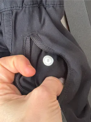 Lululemon Tracker Shorts running low rise V *4" Black swift liner thumbnail 4