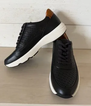 Clarks Tivoli Grace Tie Sneakers Women’s Size 10 Black Leather Comfort Contour thumbnail 1