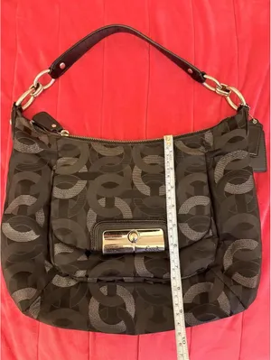 Vintage Shimmery Black Coach Kristin Op Art Chainlink Hobo Bag 2011 thumbnail 8