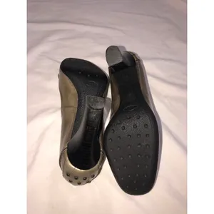 Vintage Tods Bronze Green Metallic Leather Block Heel Loafers 37.5 Y2K 90s thumbnail 6