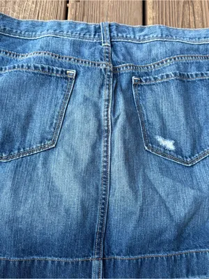 Old Navy Mini Skirt Size 14 Distressed Cotton Jean Skirt Blue Wash Casual Y2K thumbnail 1