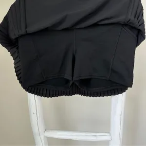 lululemon athletica Black Pleated Athletic Tennis Skort Size 4 thumbnail 5
