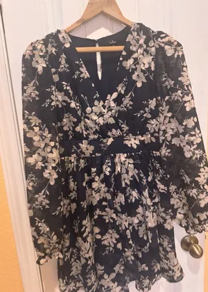 Lulu’s Womens Floral Print Wrap Mini Dress Small thumbnail 1