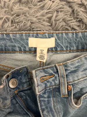 H&M blue straight leg jeans thumbnail 6