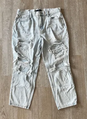 Womens Aeropostale Light Denim White Washed Mom Jeans - 14 thumbnail 1