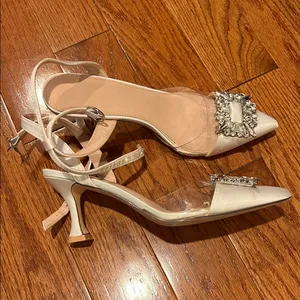 Elegant White Women's Shoes with Crystal Embellishments thumbnail 2