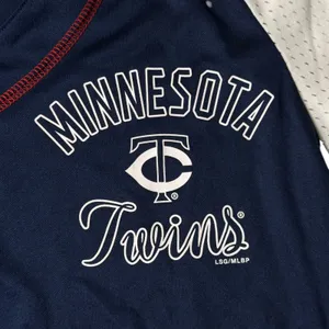 MLB Minnesota Twins Womens Baseball Jersey Navy Blue Medium Sporty NEW thumbnail 4