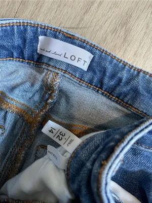 LOFT Women’s Straight Leg Blue Denim Jeans thumbnail 2