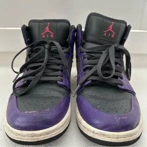 Nike Air Jordan 1 Mid Purple Black Elephant Swoosh Women’s 7.5 thumbnail 3