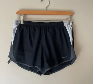 Nike shorts thumbnail 1