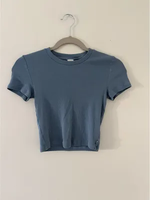 Aritzia TNA HomeStretch Rib Crew Y2K Fitted Ribbed Cotton Babydoll tee size xs thumbnail 7