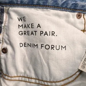 Aritzia Denim Forum The Boyfriend High Rise Loose Fit Jeans Button Fly Size 27 thumbnail 11