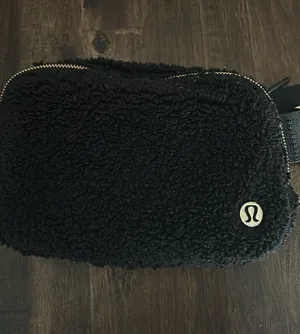 Black Lululemon Belt Bag 1L thumbnail 1
