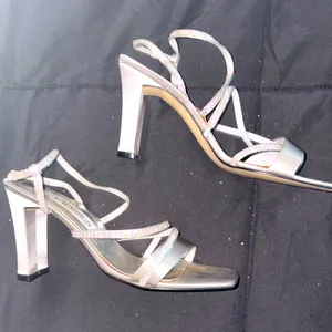 Elegant Silver Strappy Heels Size 7 thumbnail 1