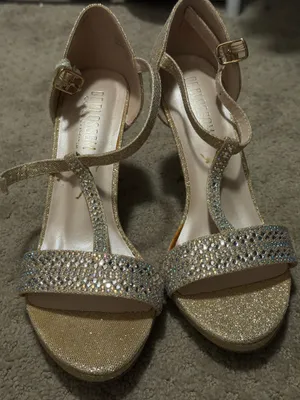 Good and rhinestone heels Gold Size 8.5 thumbnail 2