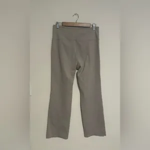 Danskin Taupe Leggings thumbnail 2