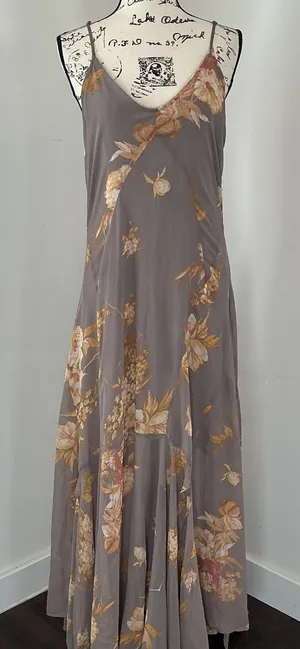 Dress Forum Floral Maxi Slip Dress Taupe Grey V-Neck Tiered Hem Medium Boho thumbnail 1