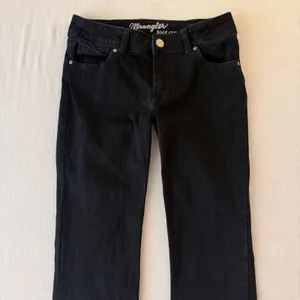Wrangler Boot Cut Low Rise Denim Jeans Womens 5x32 Black thumbnail 4