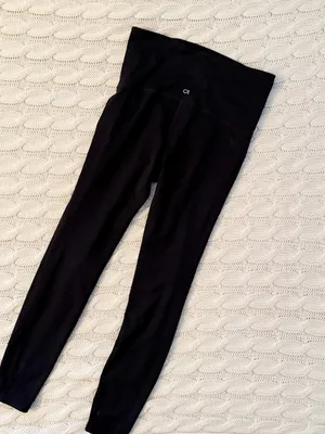 GAP Black Maternity High-Waist Leggings thumbnail 4