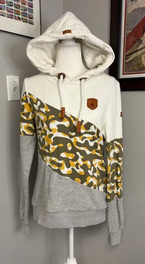Wanakome Hoodie Camo White and green Women’s small Outdoor heavy pullover thumbnail 1