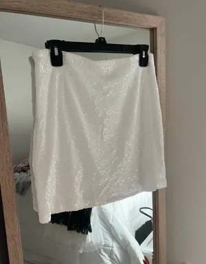 Main Strip Sequin Skirt🤍 thumbnail 2