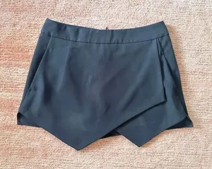 AQUA Black Skort Skirt Shorts Size L Lined Back Zip Made in USA thumbnail 1
