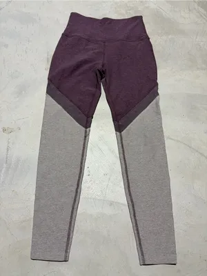 Beyond yoga High-Waist Two-Tone Leggings medium thumbnail 1