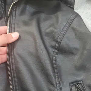Boy meets girl jacket size small black with gray thumbnail 7