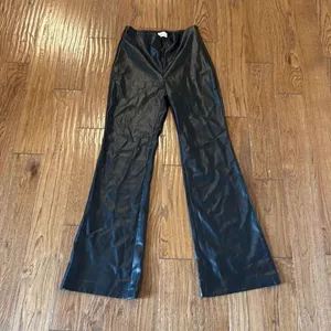 Aritzia Wilfred black faux leather pull on flare pants size 4 thumbnail 5