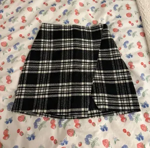 Plaid Abercrombie Skirt thumbnail 2