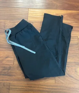 FIGS Scrub Pants thumbnail 1