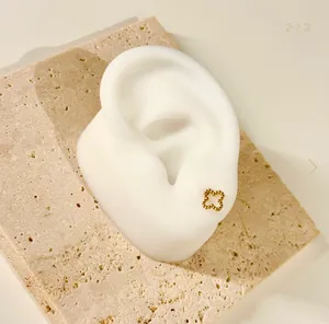 Anthropologie 14K Clover Stud Stacking Earrings thumbnail 4