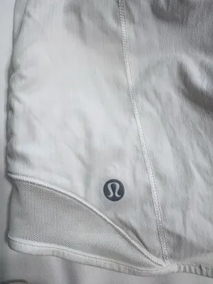 Lululemon Hotty Hot 4" thumbnail 4