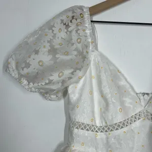 NEW Lena Party A-Line‎ Dress Women's Size Medium White Floral Applique Layered thumbnail 6