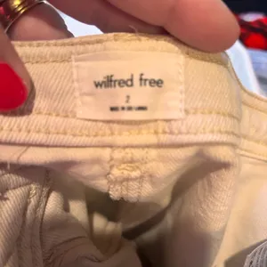 Wilfred Free Aritzia‎ Ivory Utility Pants Size 2 High Rise Straight Leg thumbnail 4